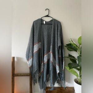 NWT Charcoal Gray Pink White Saddle Striped Fringe Hem Popcorn Shawl OS